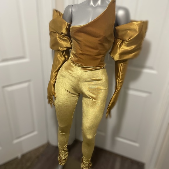 Custom Gold Jumpsuit and gloves / K Daniels - Picture 3 of 3